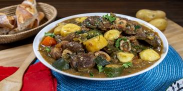 https://www.maggi.sn/sites/default/files/styles/ln_search_recipe_resultdesktop/public/srh_recipes/5bf095b5baf6e6b02fc9ed4295dd94be.jpg?itok=_A3c4faz