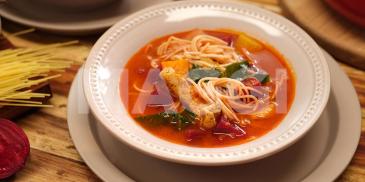Soupe de nouille aux blancs de poulet